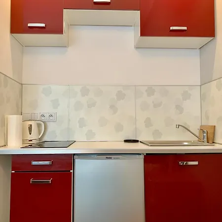 Apartment Center *